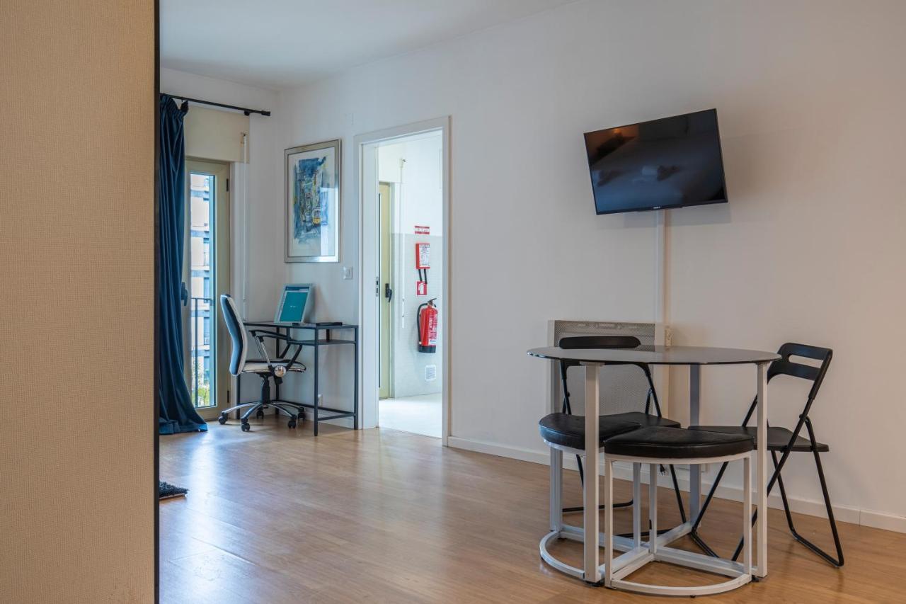 Bright & Comfy Flat In Lisbon By Lovelystay Buitenkant foto